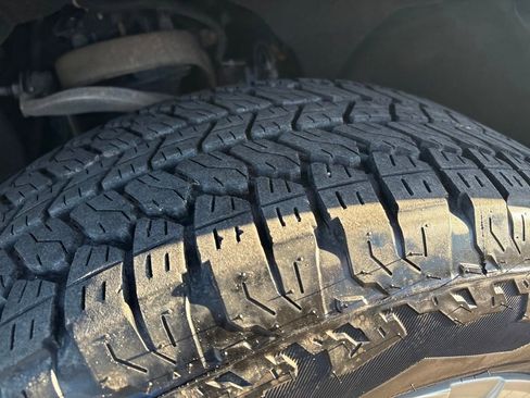 Used 2023 Chevrolet Silverado 1500 RST image 32