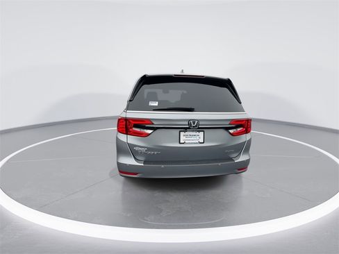 Used 2023 Honda Odyssey Elite image 7