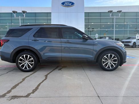 New 2026 Ford Explorer ST-Line w/ Premium Package RWD image 6