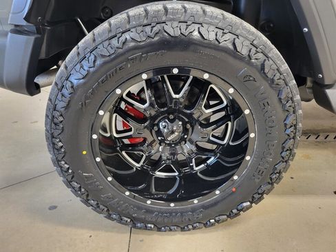Used 2022 Jeep Wrangler Unlimited Sport w/ Sun And Sound Package AWD/4WD image 21