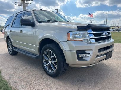 Used 2017 Ford Expedition XLT w/ Equipment Group 202A