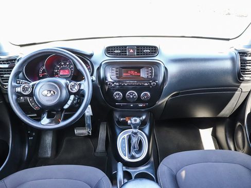 Used 2016 Kia Soul FWD image 15