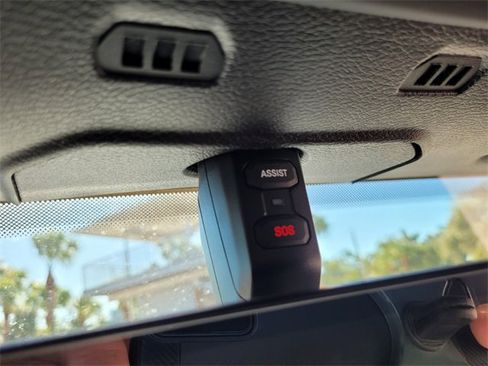 Certified 2018 Jeep Wrangler Unlimited Rubicon image 36