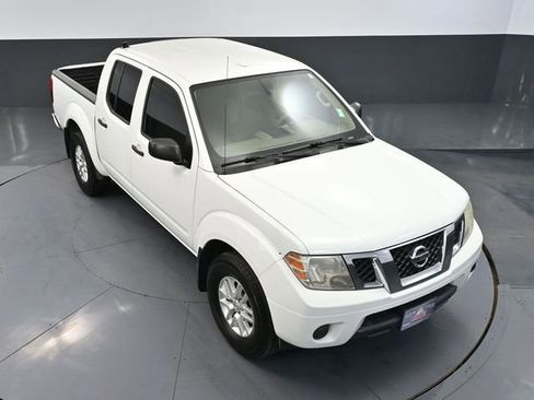 Used 2015 Nissan Frontier SV image 50