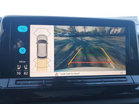 New 2026 Volkswagen Atlas Cross Sport SE image 29