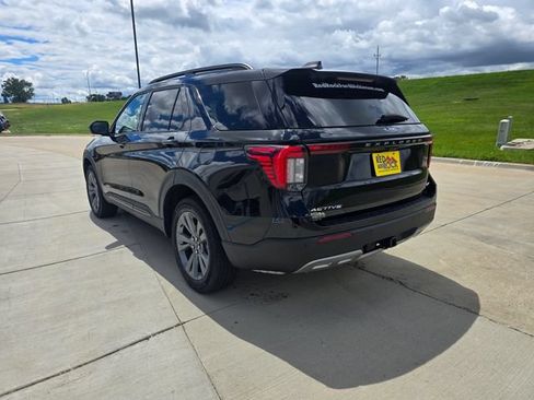 New 2026 Ford Explorer Active w/ Active Comfort Package AWD/4WD image 5