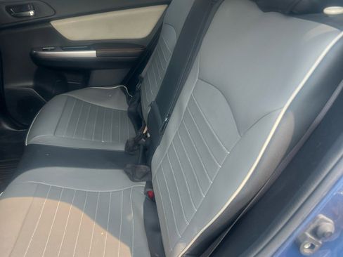 Used 2017 Subaru Crosstrek 2.0i Premium image 9