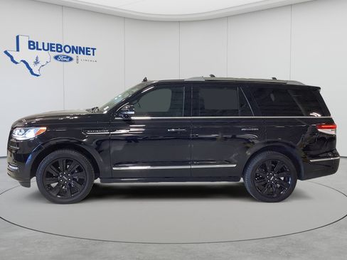 Used 2024 Lincoln Navigator Reserve AWD/4WD image 8
