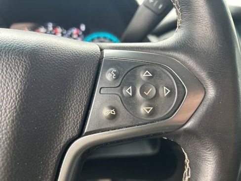 Used 2017 Chevrolet Suburban Premier image 18