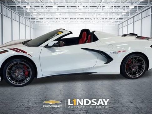 Used 2022 Chevrolet Corvette Stingray Preferred Conv w/ Z51 Performance Package RWD image 6