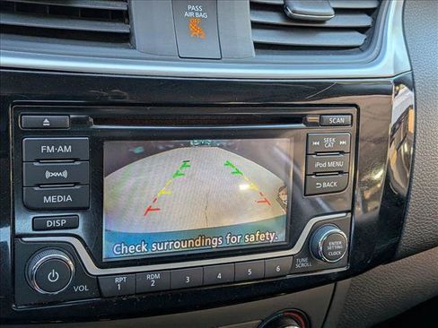 Used 2017 Nissan Sentra SV FWD image 11