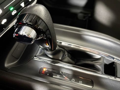 Used 2022 Honda HR-V EX image 18