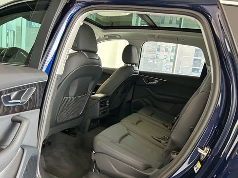 Used 2022 Audi Q7 Premium Plus image 16