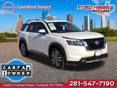 Certified 2022 Nissan Pathfinder Platinum w/ Cargo Package