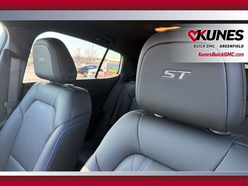 New 2026 Buick Envista Sport Touring image 23