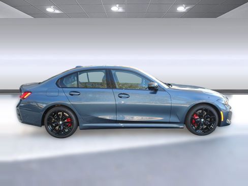 New 2026 BMW 330i Sedan w/ M Sport Package image 8