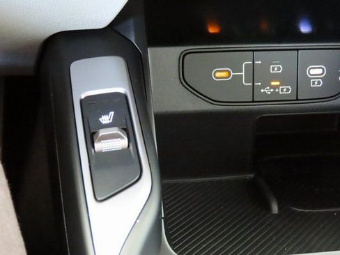 New 2025 Kia Sorento S w/ Panoramic Sunroof Package image 23