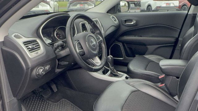 Used 2020 Jeep Compass Latitude w/ Popular Equipment Group AWD/4WD image 26
