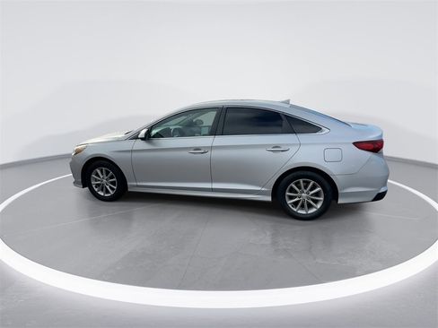 Used 2018 Hyundai Sonata SE image 9