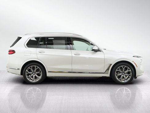 Used 2023 BMW X7 xDrive40i w/ Executive Package AWD/4WD image 8