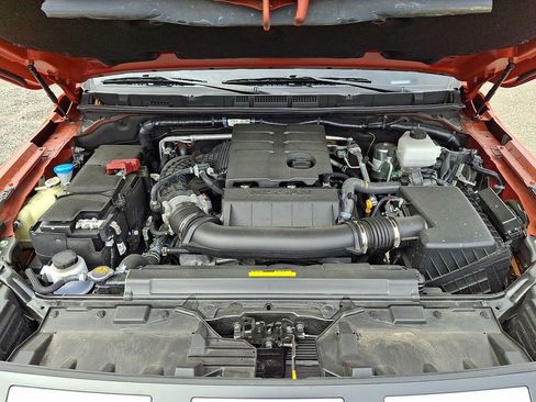 Used 2025 Nissan Frontier PRO-4X w/ Pro Convenience Package image 27