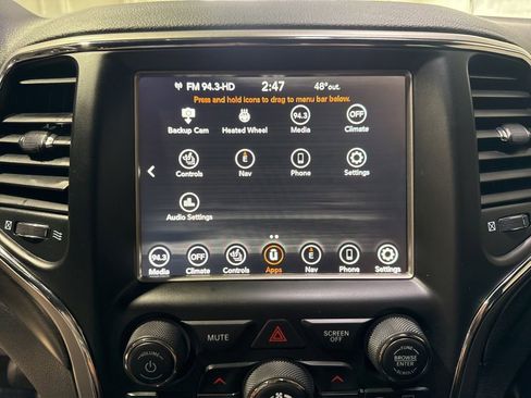 Used 2018 Jeep Grand Cherokee Altitude AWD/4WD image 22
