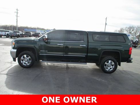Used 2015 GMC Sierra 2500 SLT w/ Suspension Package, Off-Road image 8