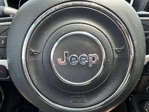 Used 2018 Jeep Compass Limited AWD/4WD image 22