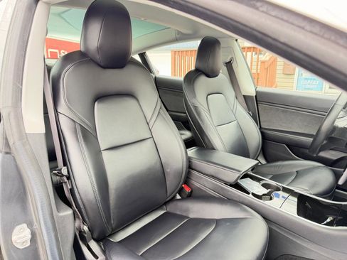 Used 2018 Tesla Model 3 Long Range image 42