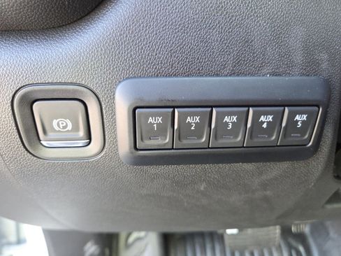 New 2026 GMC Sierra 2500 Pro w/ Convenience Package image 11