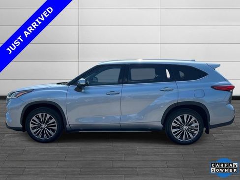 Used 2021 Toyota Highlander Platinum AWD/4WD image 6