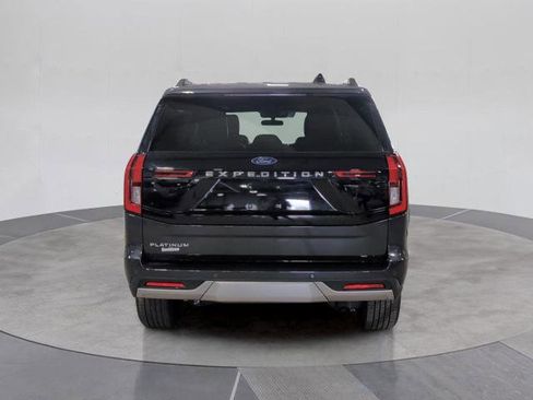 Certified 2025 Ford Expedition Platinum AWD/4WD image 5
