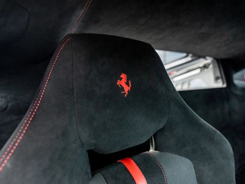Used 2019 Ferrari 488 Pista Coupe RWD image 22