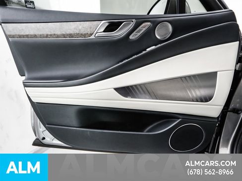 Used 2024 Genesis G80 image 47