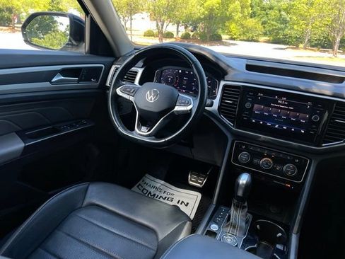 Used 2022 Volkswagen Atlas SEL Premium AWD/4WD image 29