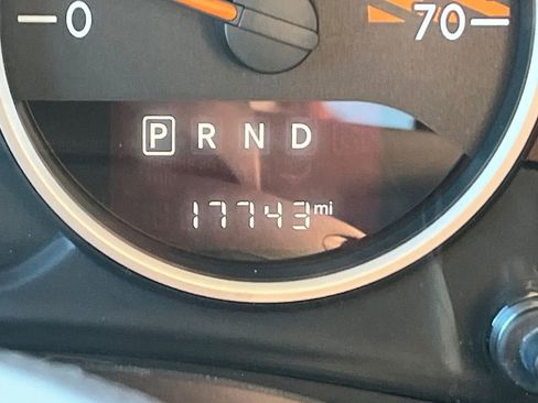 Used 2016 Jeep Wrangler Sahara image 21