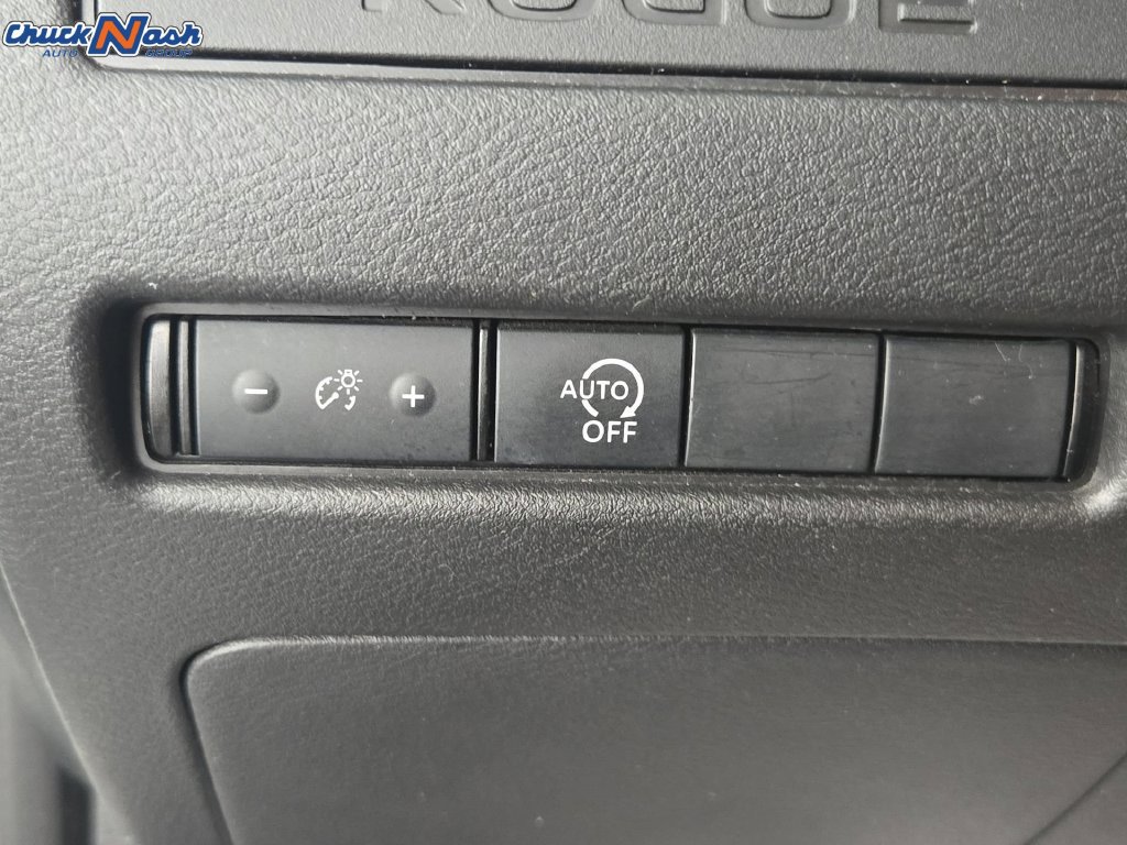 Used 2024 Nissan Rogue S FWD image 23
