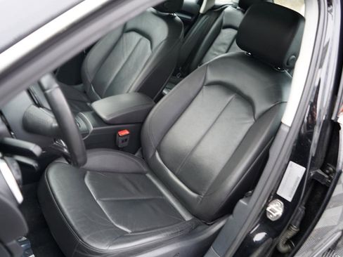 Used 2016 Audi A3 e-tron Premium Plus w/ Premium Plus Package image 18