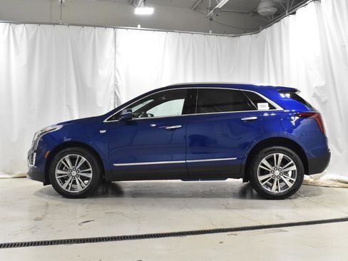Used 2025 Cadillac XT5 Premium Luxury w/ LPO, Floor Liner Package FWD image 15