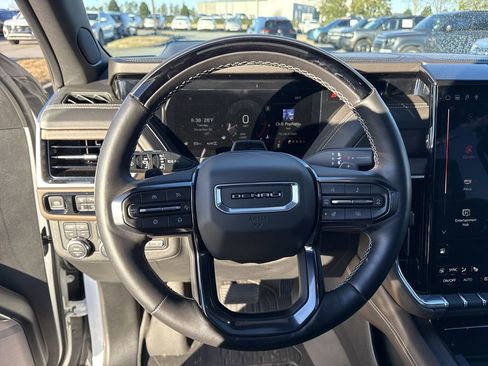 Used 2025 GMC Yukon Denali Ultimate image 24