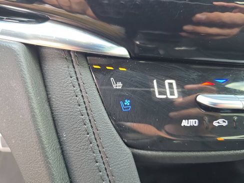 Used 2024 Cadillac XT6 Sport AWD/4WD image 21