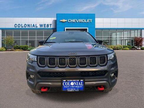 Used 2024 Jeep Compass Trailhawk AWD/4WD image 16