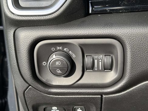 New 2026 RAM 1500 Laramie AWD/4WD image 29