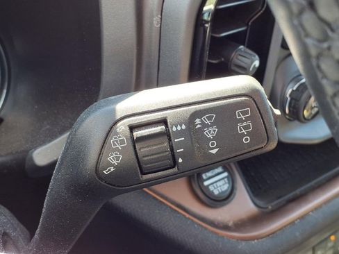 Used 2024 Ford Bronco Sport Outer Banks w/ Tech Package AWD/4WD image 23