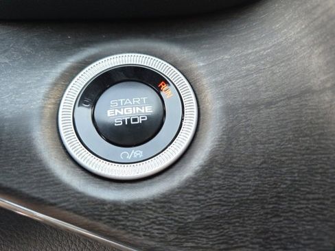 Used 2024 Jeep Grand Cherokee L Overland w/ Advanced Protech Group III image 53