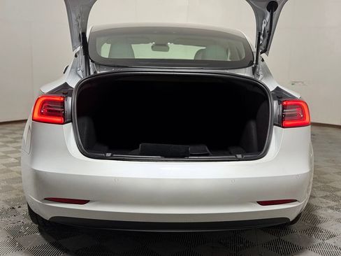 Used 2022 Tesla Model 3 Long Range AWD/4WD image 6