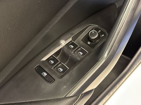 Used 2022 Volkswagen Jetta Sport FWD image 19