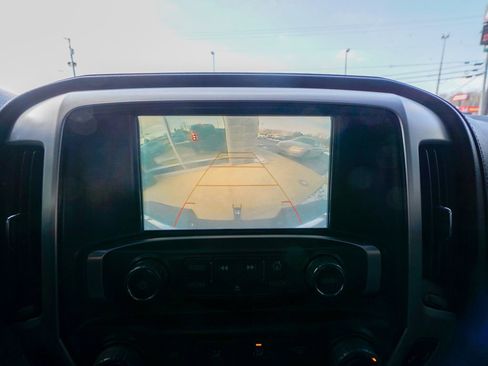 Used 2018 GMC Sierra 2500 SLE image 20