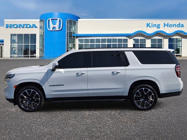 Used 2023 Chevrolet Suburban RST w/ Luxury Package AWD/4WD image 13