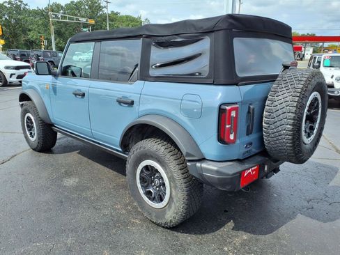 Used 2021 Ford Bronco Badlands image 6